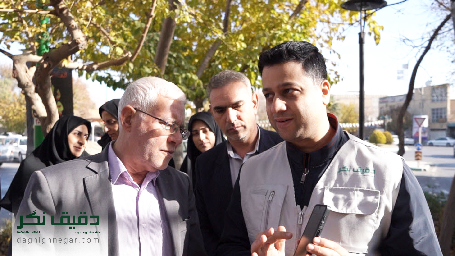 پلاک کوبی درختان خمینی شهر-دقیق نگر نقش جهان